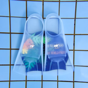 Chân vịt bơi lặn trong suốt mẫu vây gọn 2026, silicone mềm nhẹ, vô hình trong nước