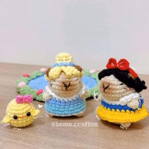 Móc khoá len Capybara Công chúa Disney 👑