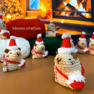 Móc khoá len Capybara Noel, đi phát quà mừng Giáng Sinh 🎄